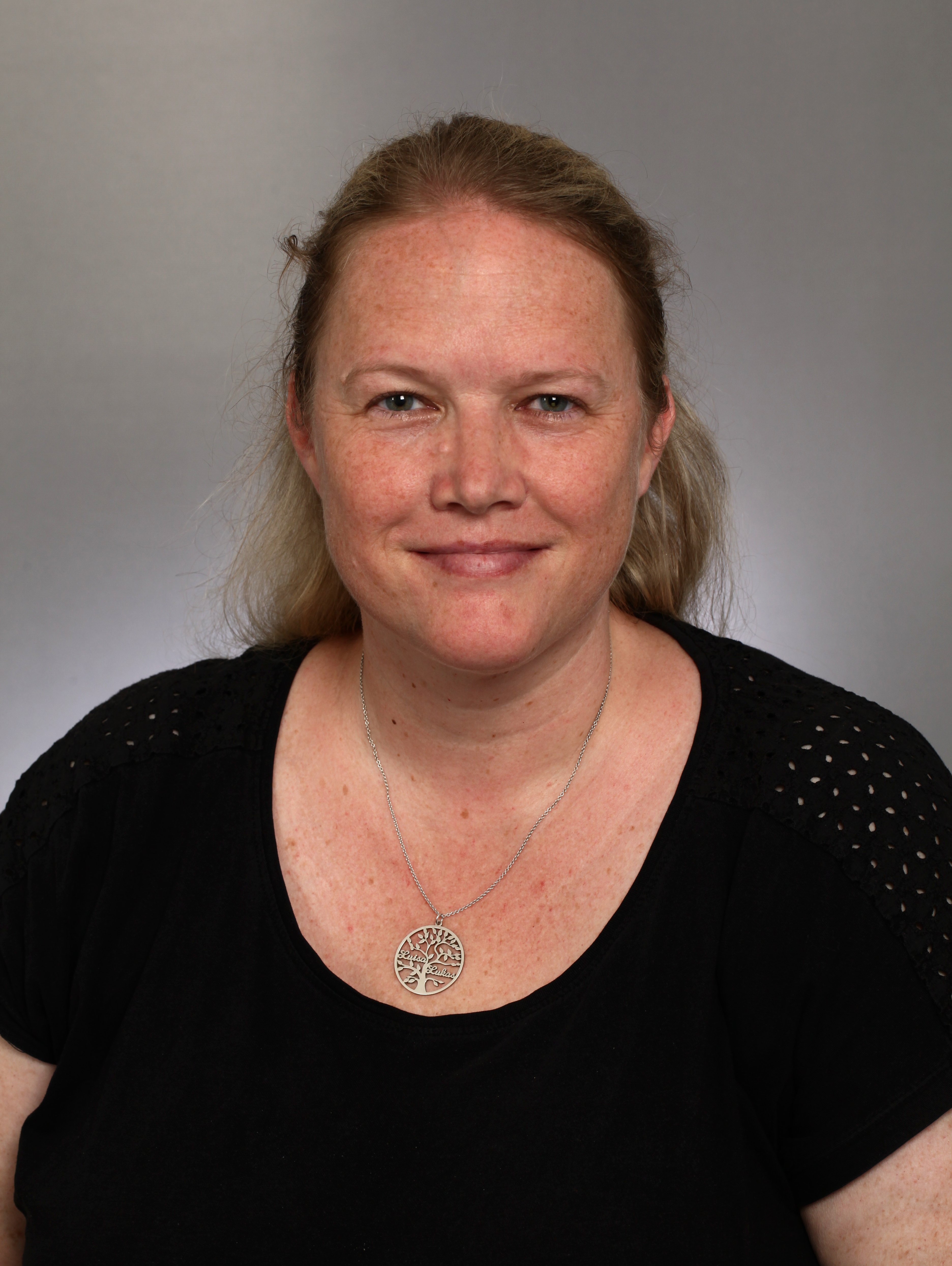 Dr. Silke  John.